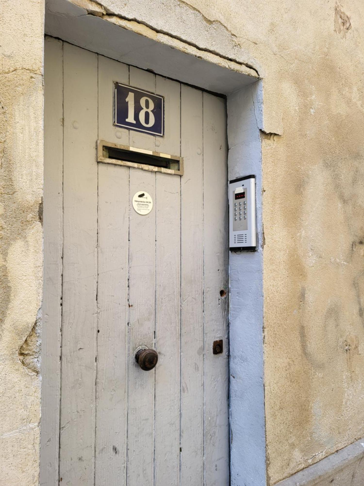 T2 Intra-Murros "Le Lavande" Avec Garage Aviñón Exterior foto